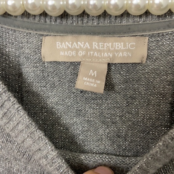 Banana Republic silver sparkle Sweater Size M - Picture 5 of 7